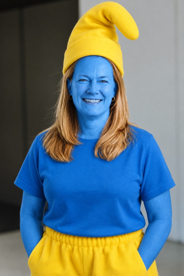 Camilla Niewoudt as Paperwork Smurf