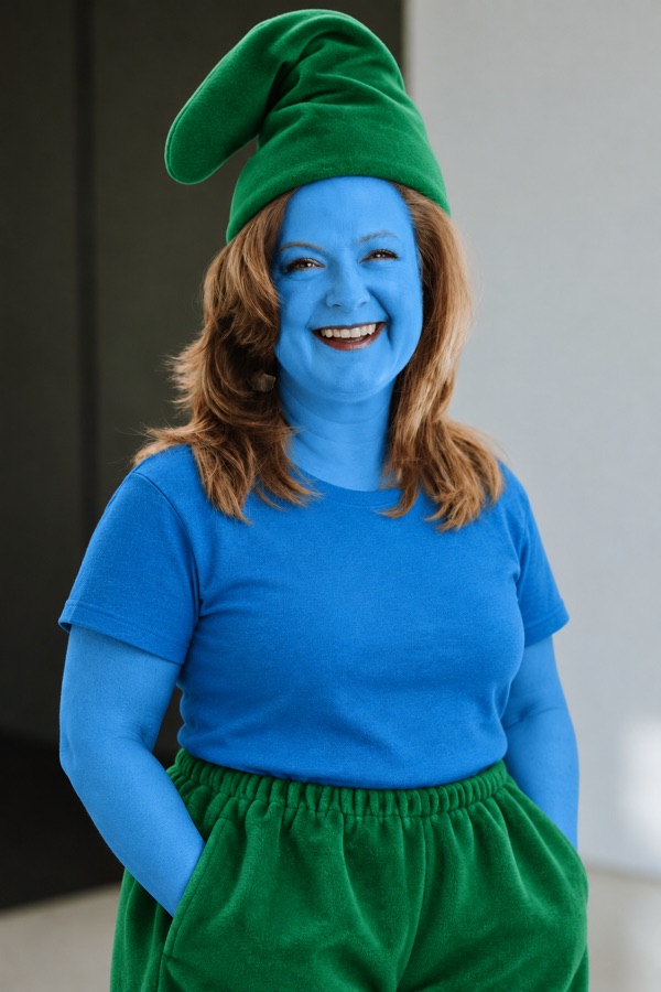 Kylie Gosbell as Organised Smurf